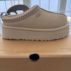 Ugg Women's Tazz Slippers in Mustard Seed